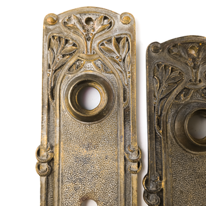 Yale & Towne Brass Vigo Escutcheons With Keyhole