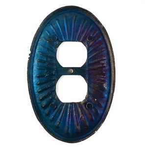 A photo of the back of the outlet cover
