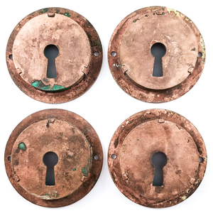 The four door pulls seen from the back, again arranged in a square