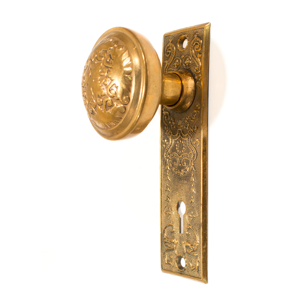 Bronze Stamped Victorian Door Knob Set